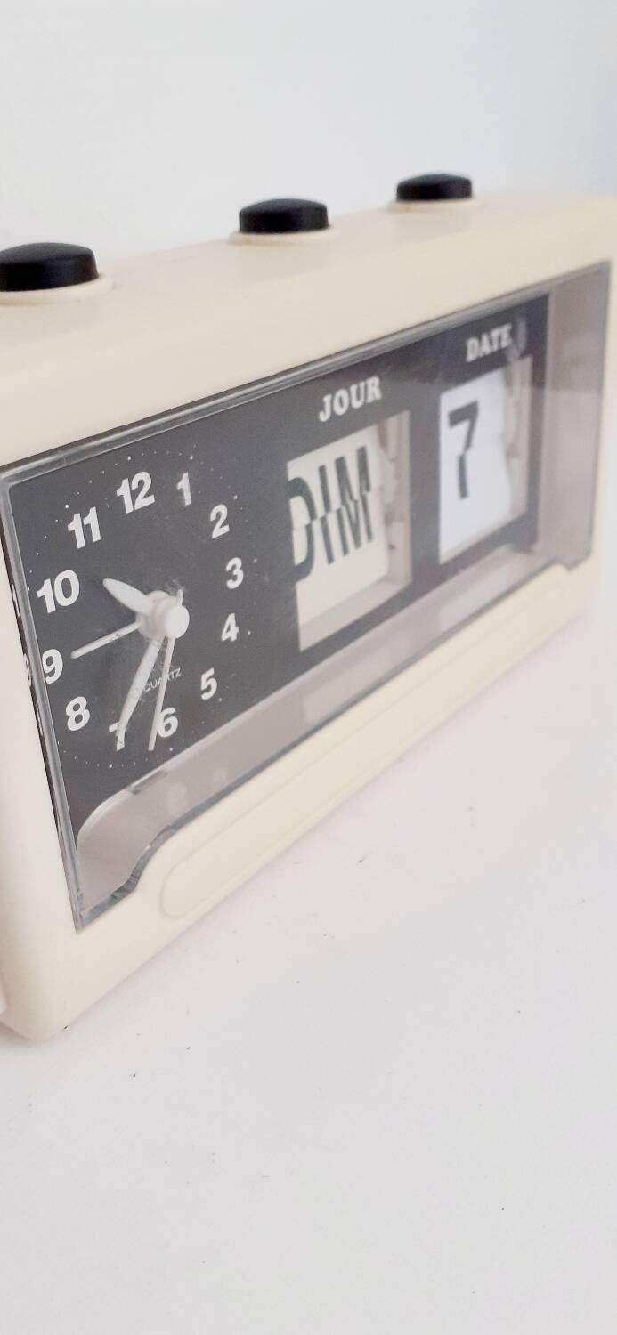 Alarm clock and perpetual calendar 70's