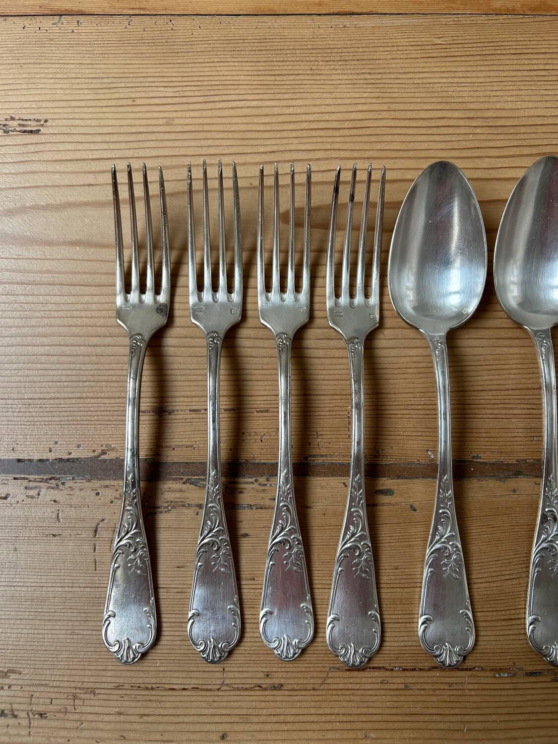 Set of 8 antique silver-plated cutlery pieces