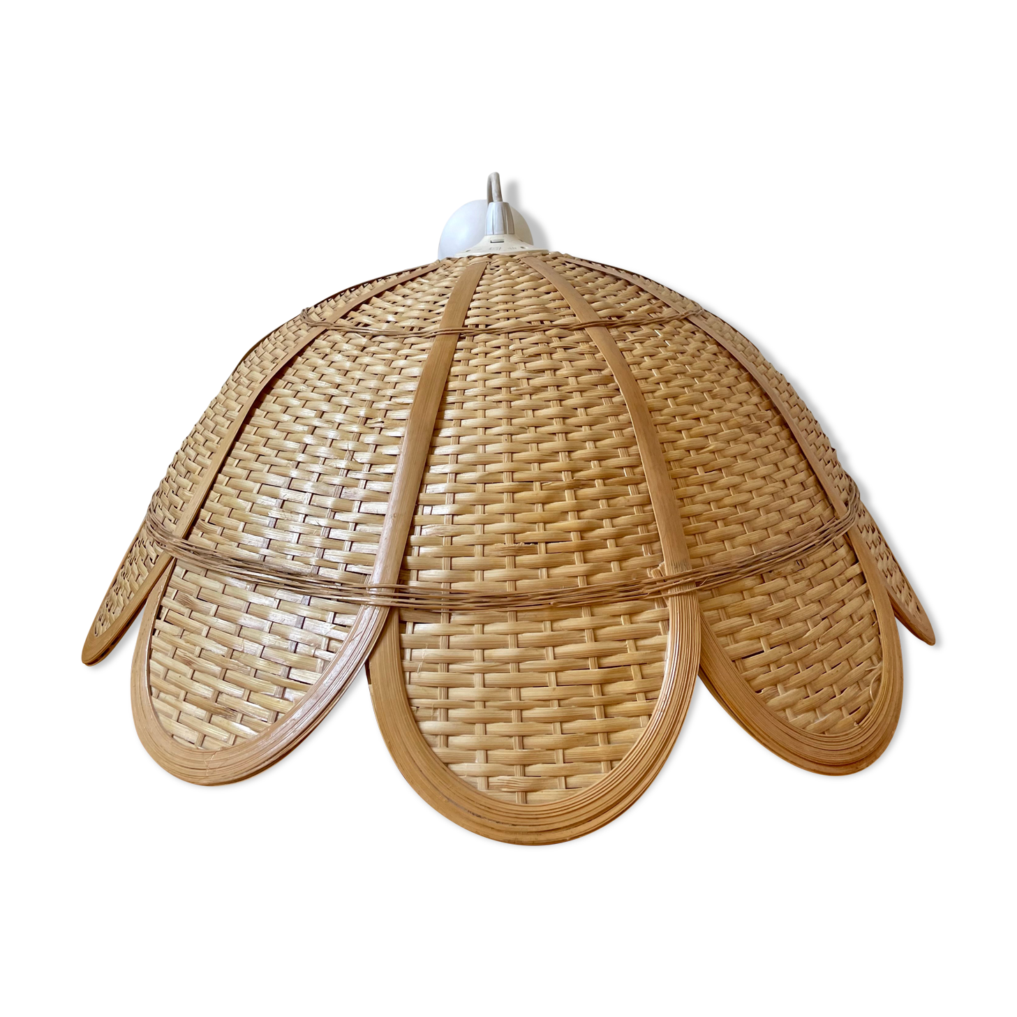 Suspension vintage fleur en rotin