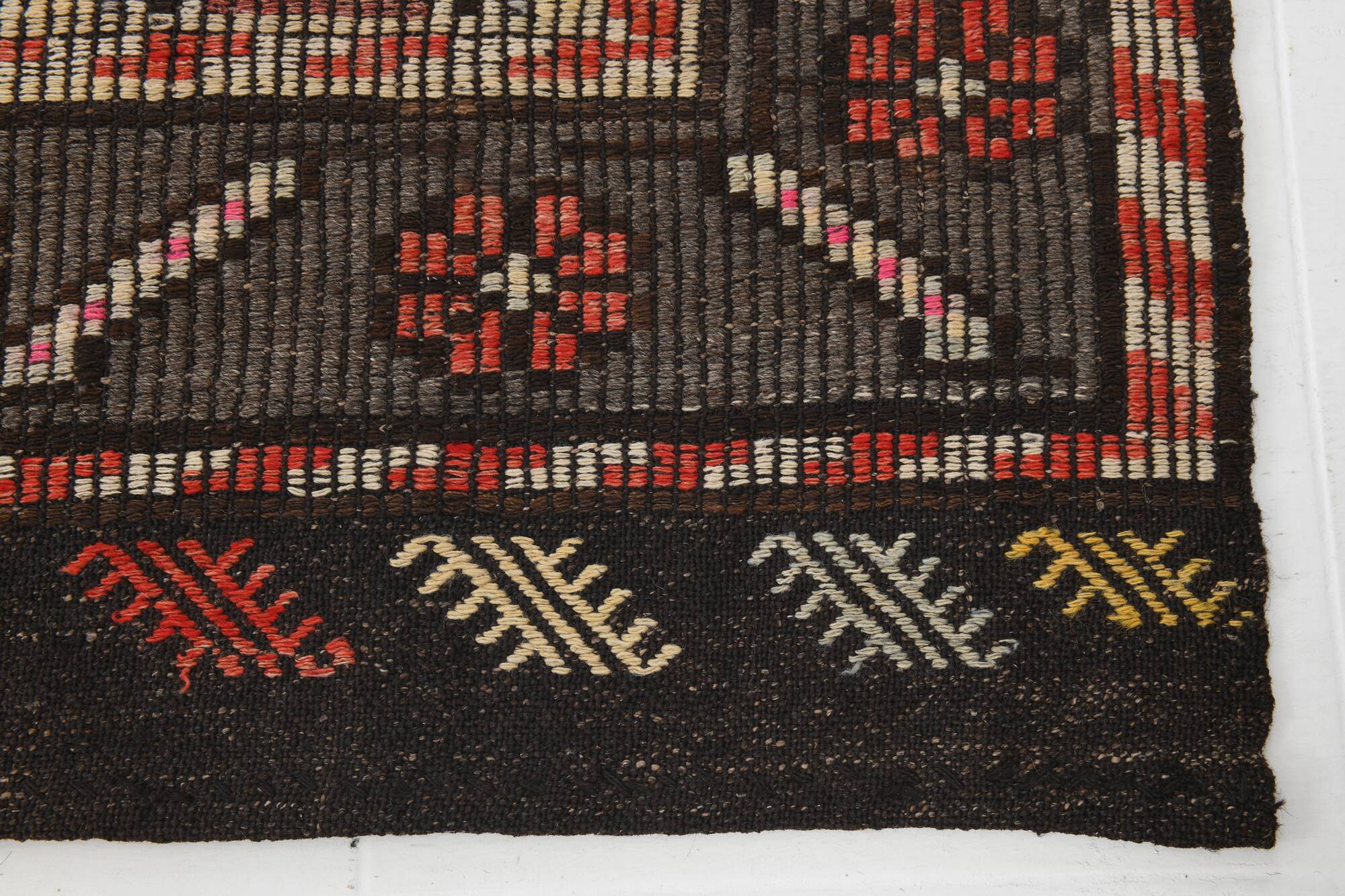 5x9 Brown Pink Antique Vintage Kilim Rug 166x78Cm SK 2402