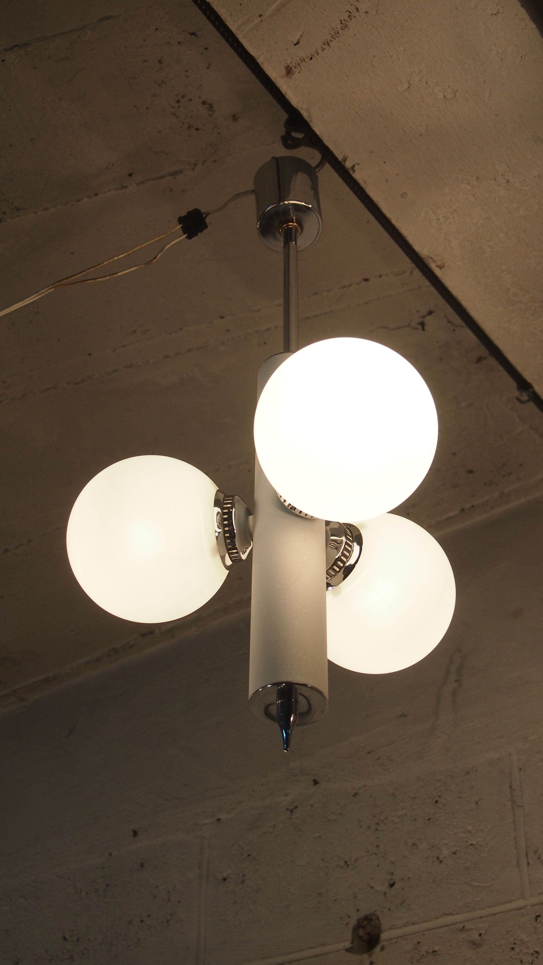 Suspension Sciolari balls in opaline mid century