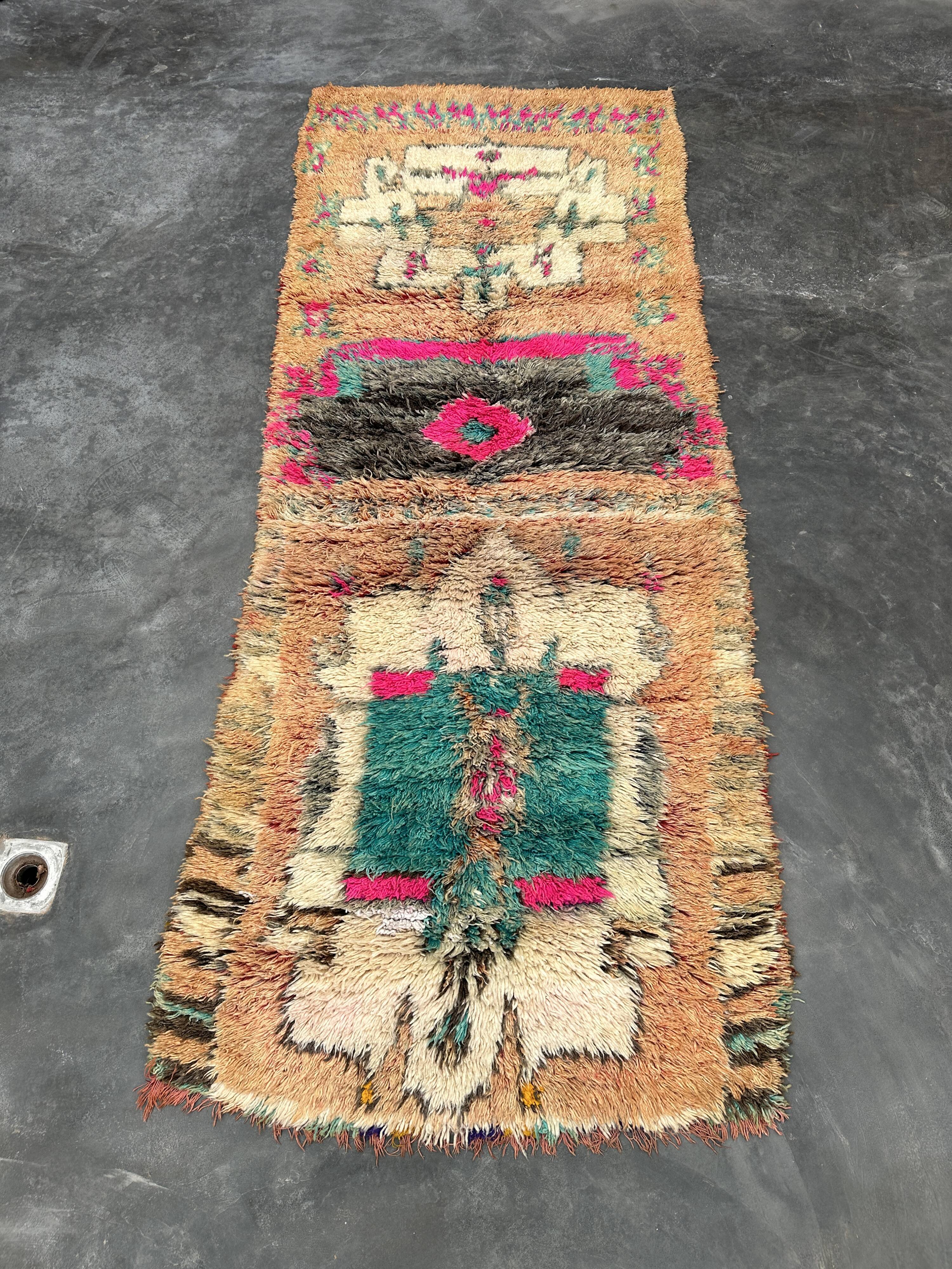 Moroccan carpet - 120 x 298 cm