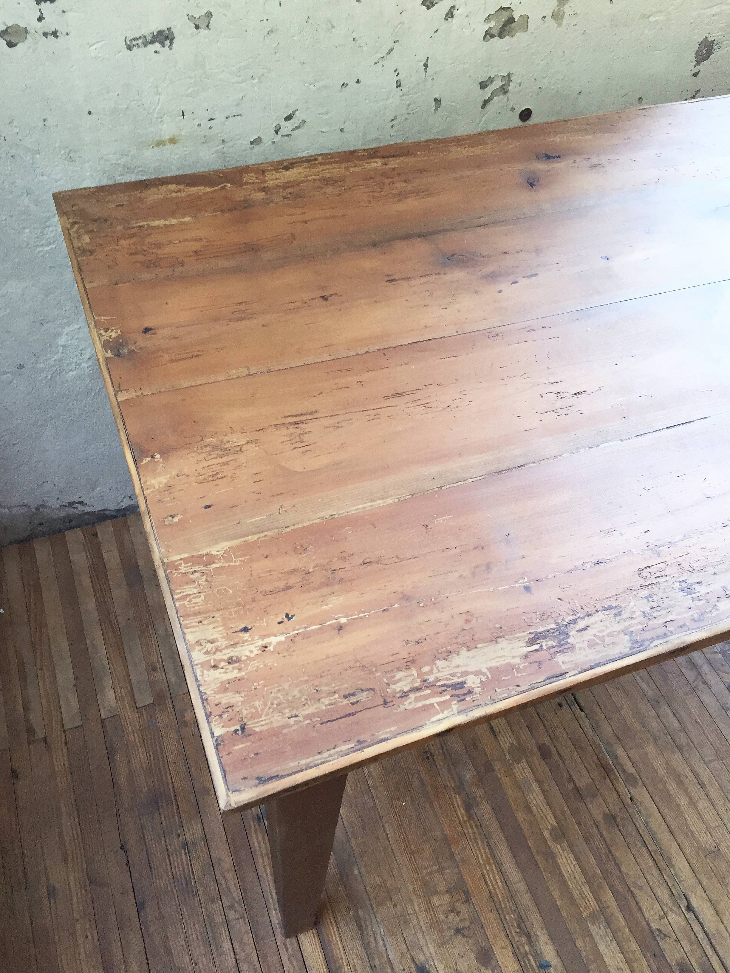 Table de ferme en noyer