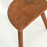 Half-moon tripod stool