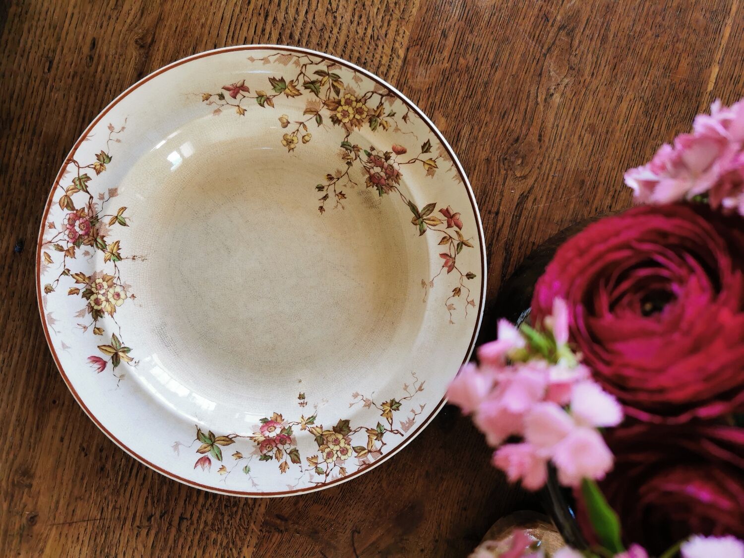 English hollow dish