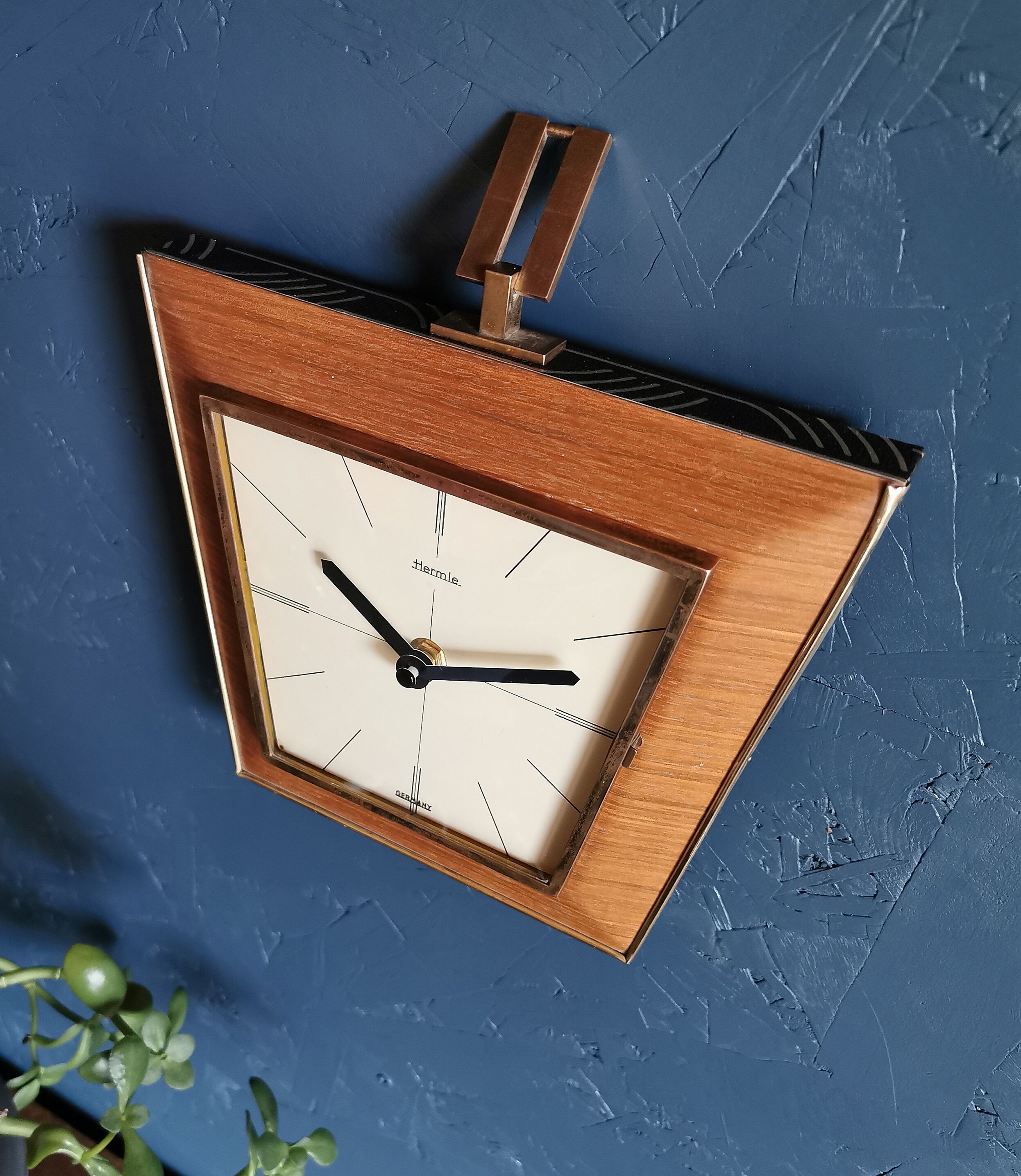 Vintage formica clock silent wall clock trapeze "Hermle gilded black wood"