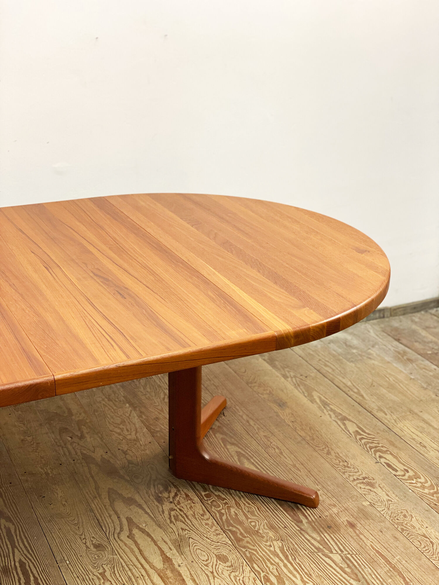 Table à manger extensible ronde en teck du milieu du siècle par Glostrup, Danemark, années 60
