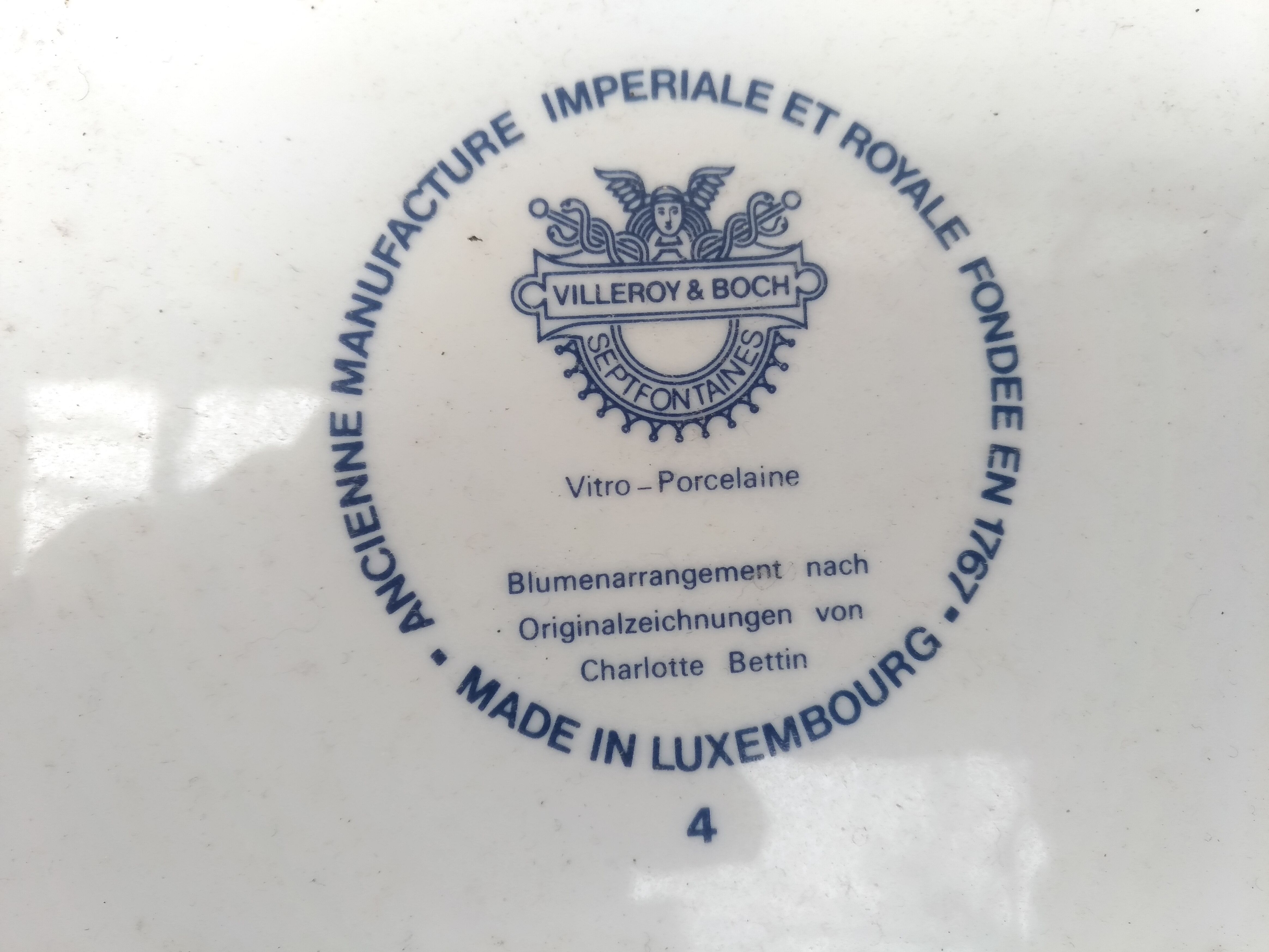 Villeroy & Boch porcelain dish