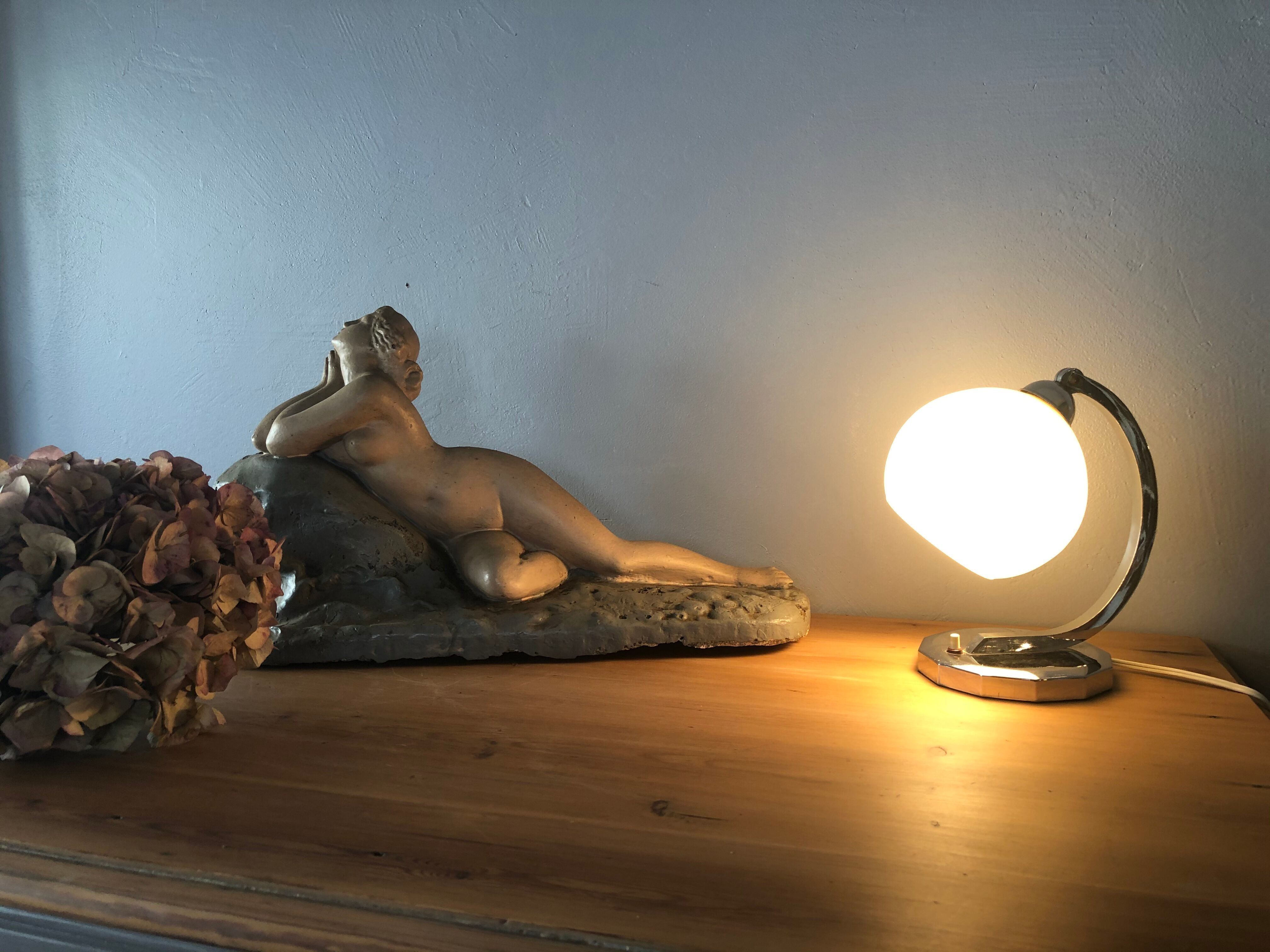 Art deco lamp