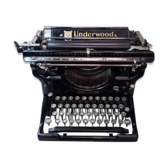 Machine à écrire underwood 1900