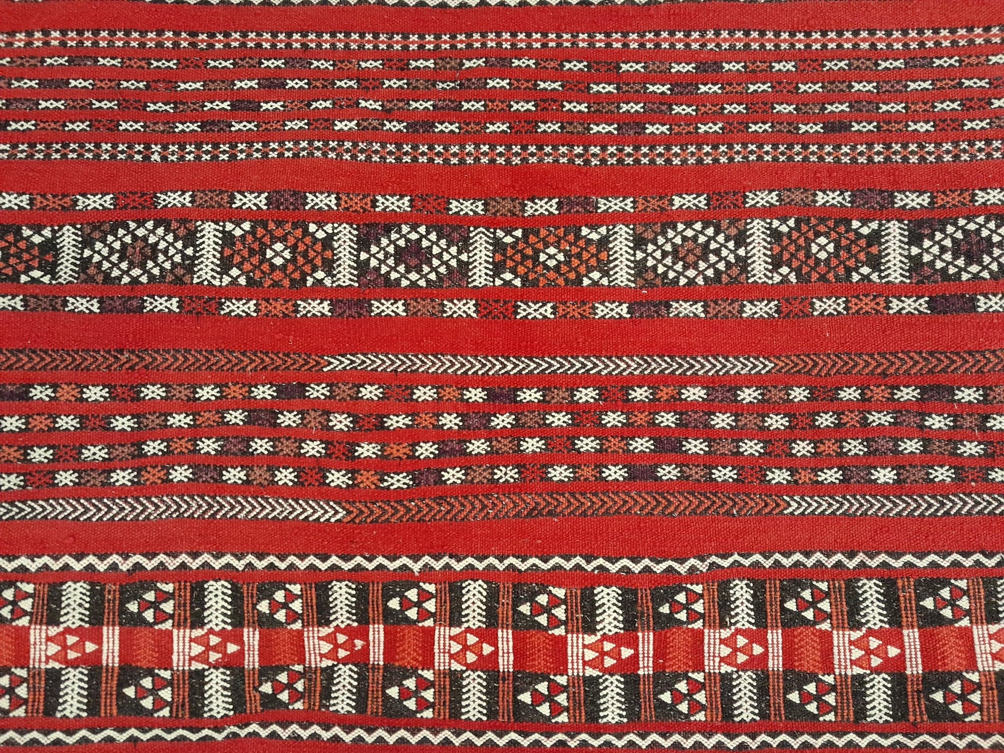 Handmade Berber Zemmour Kilim 244x155cm