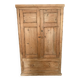 Armoire en bois brut massif
