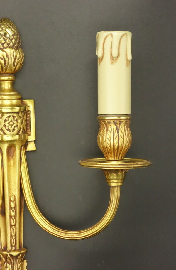 Pair of wall light Louis XVI style