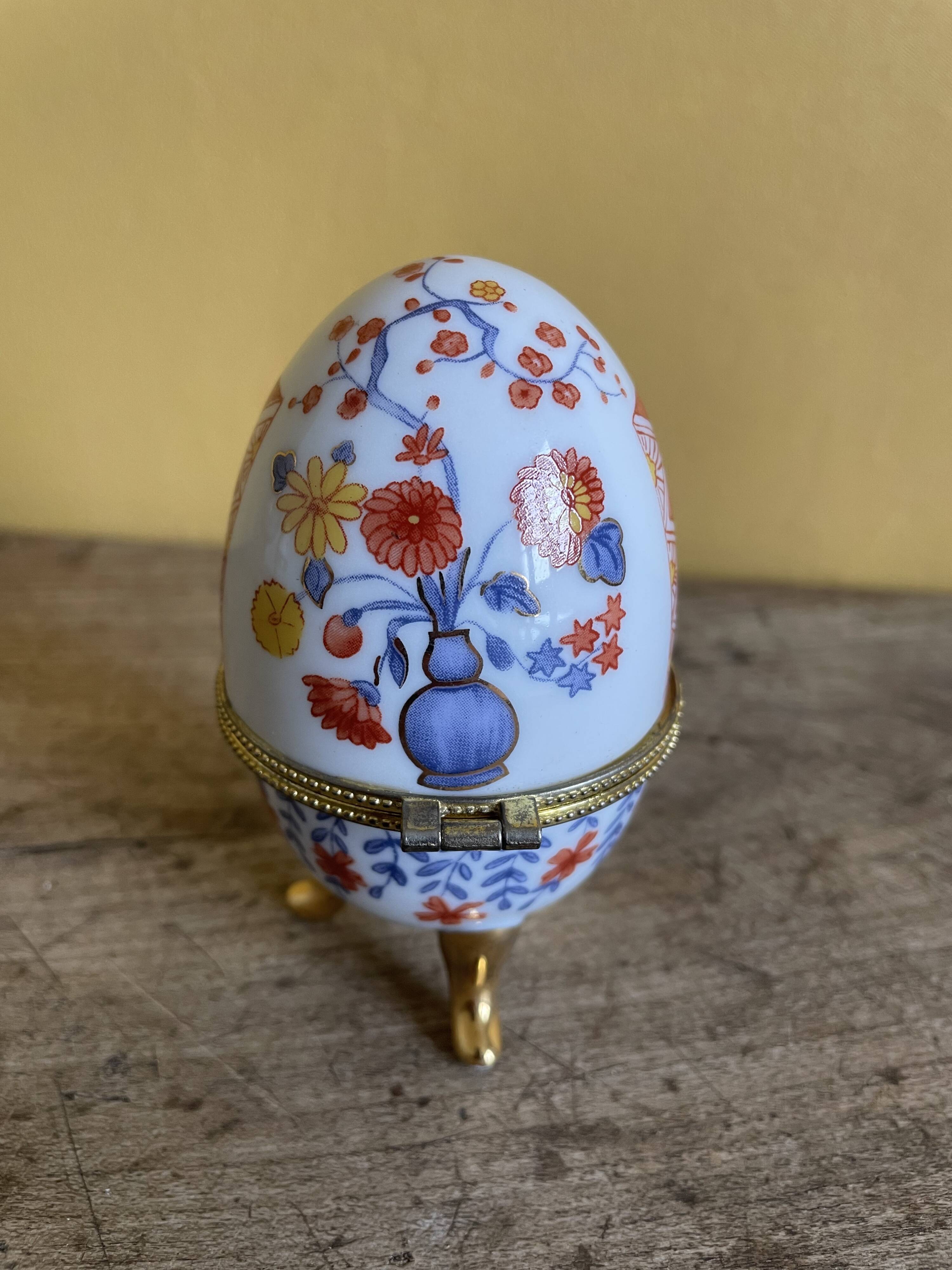 Porcelain egg