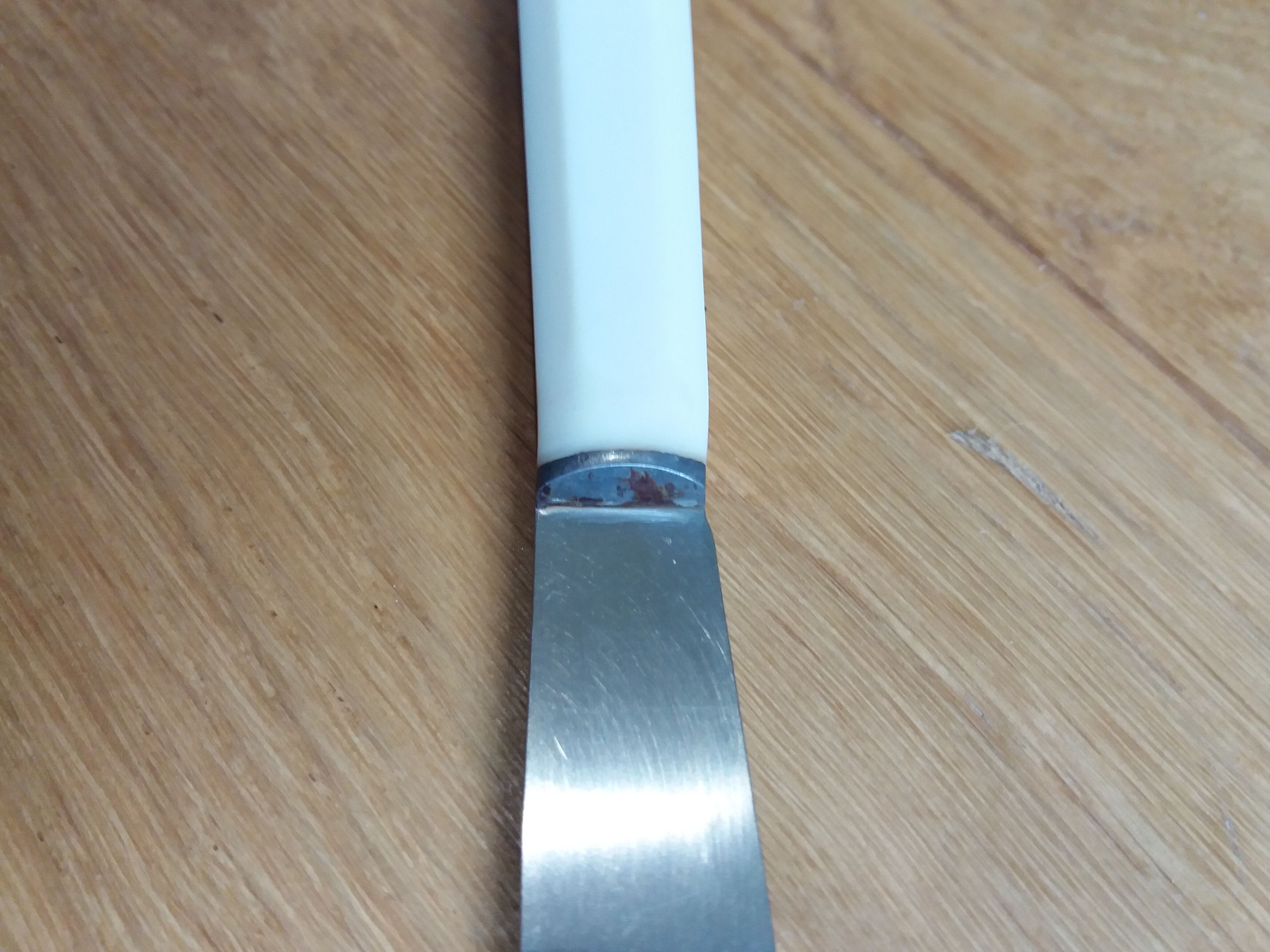 Art Deco knives in their box