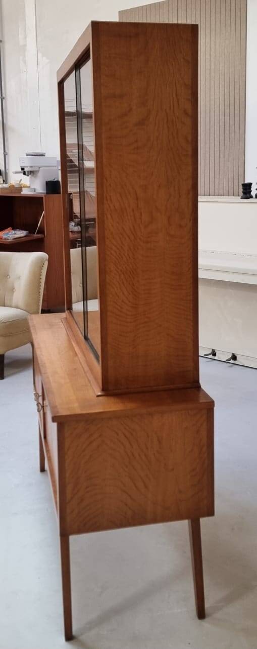 Vitrine du milieu du siècle