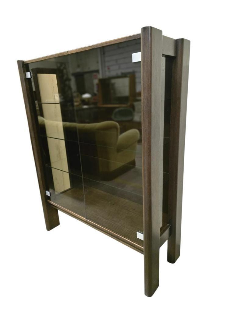 Vitrine vintage en bois massif avec verre fumé