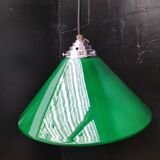 Green opaline cone suspension