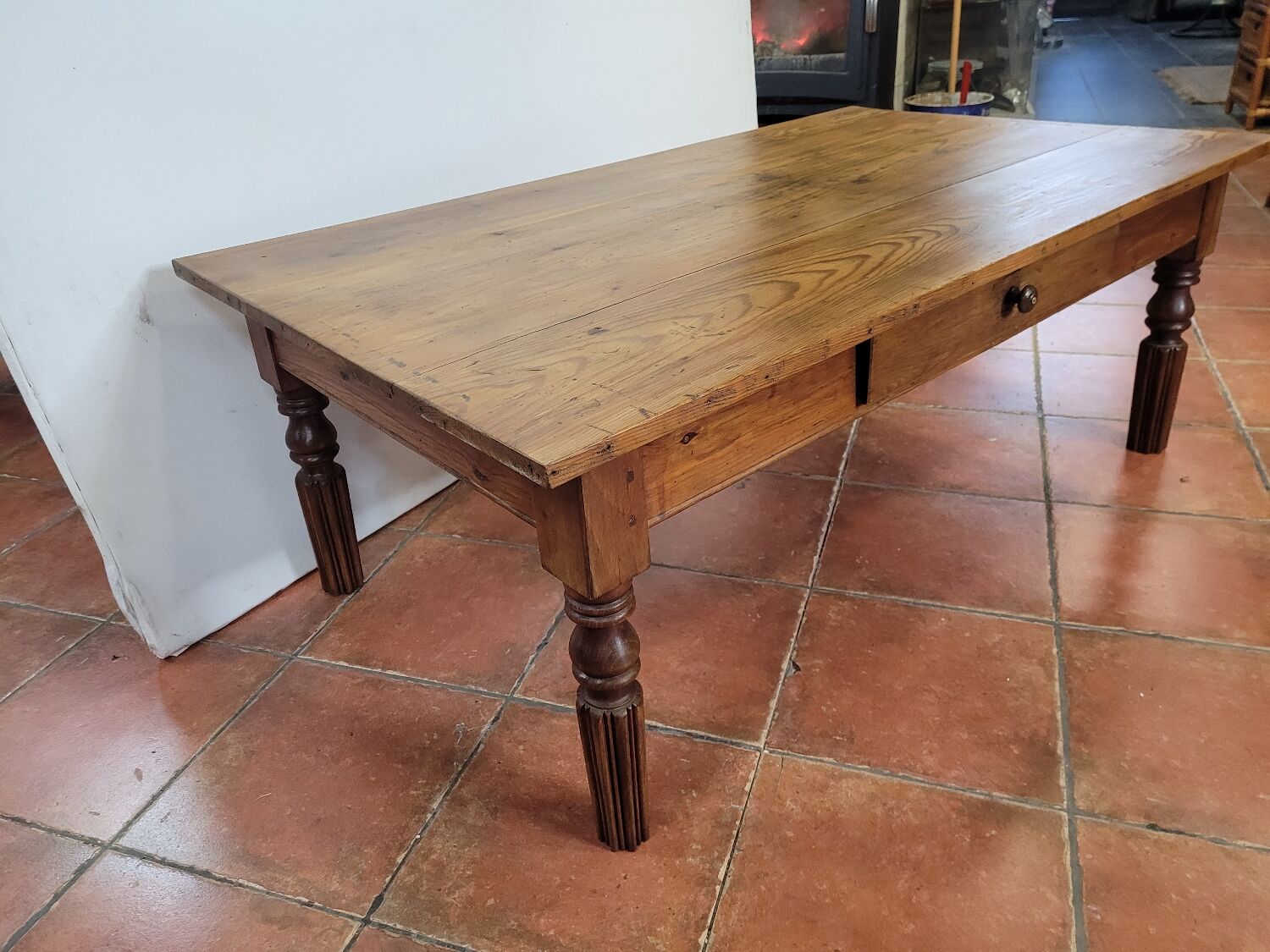 Antique coffee table with 1 drawer, 130×74cms
