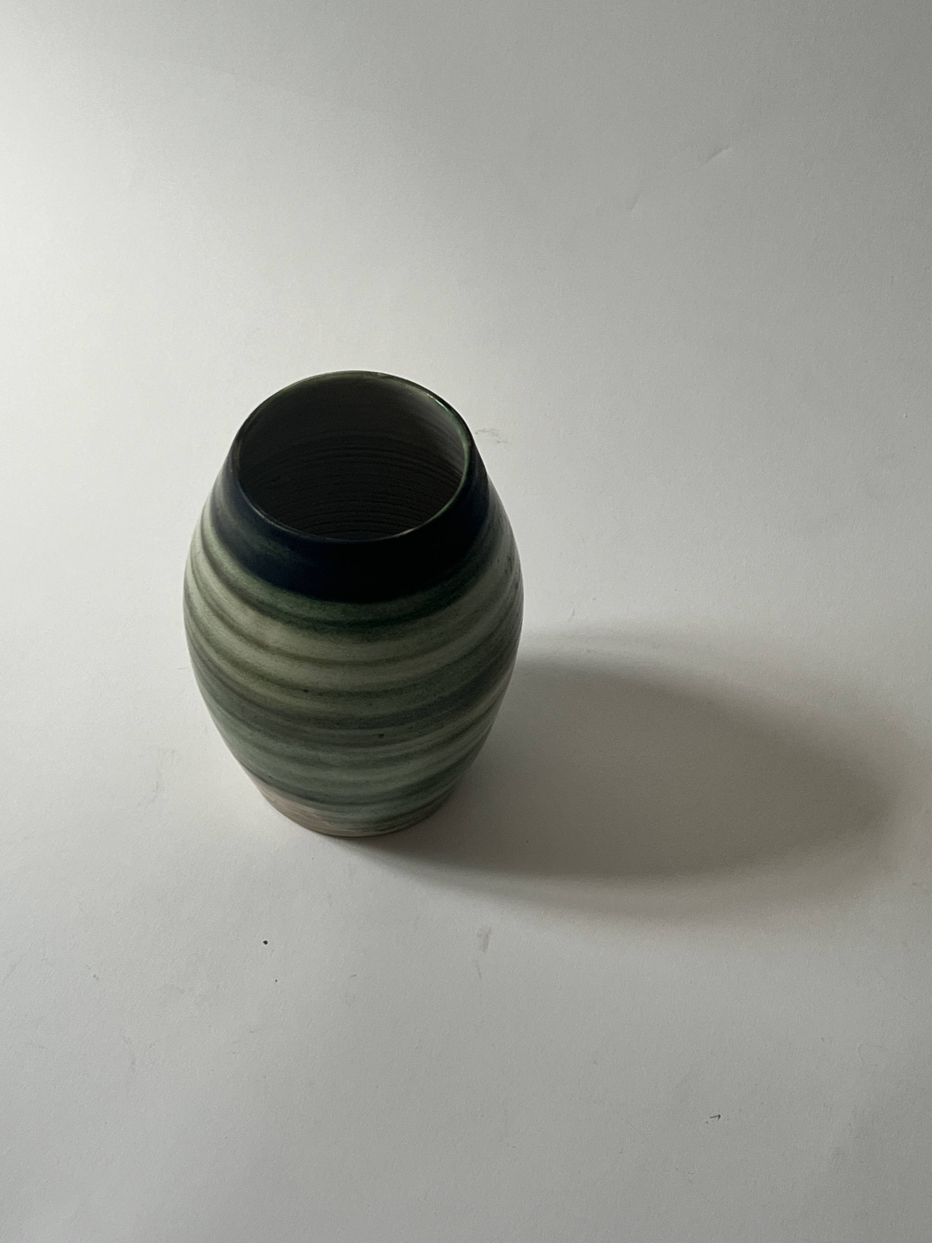 Vase in white clay with green/beige glaze - signed work