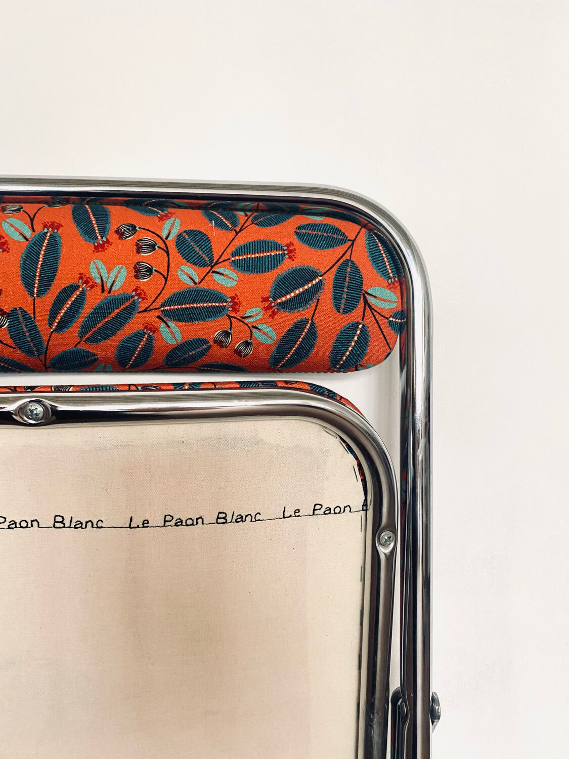 Vintage complaint chair - Life style orange