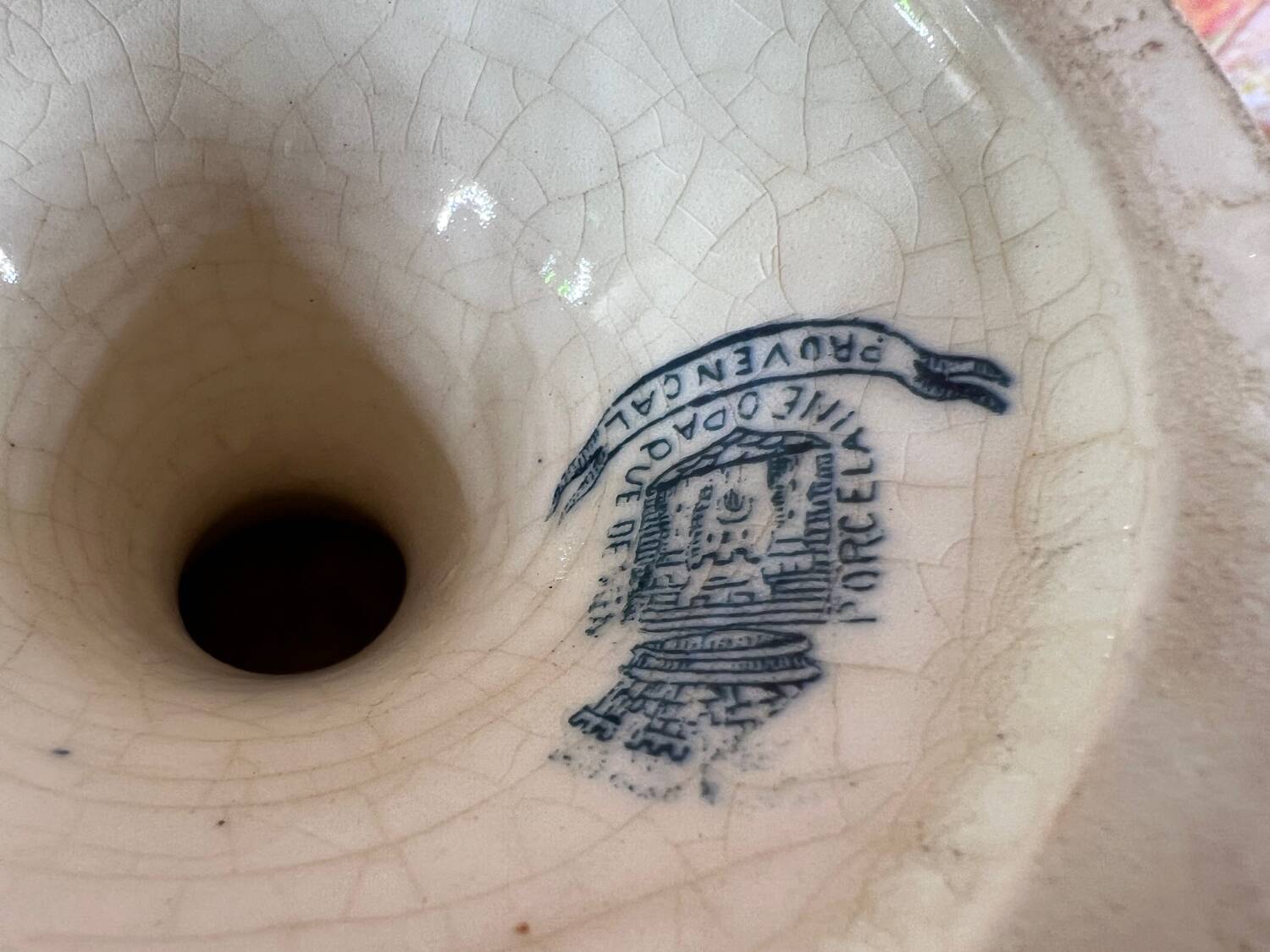 Gien bird-decorated footed cup