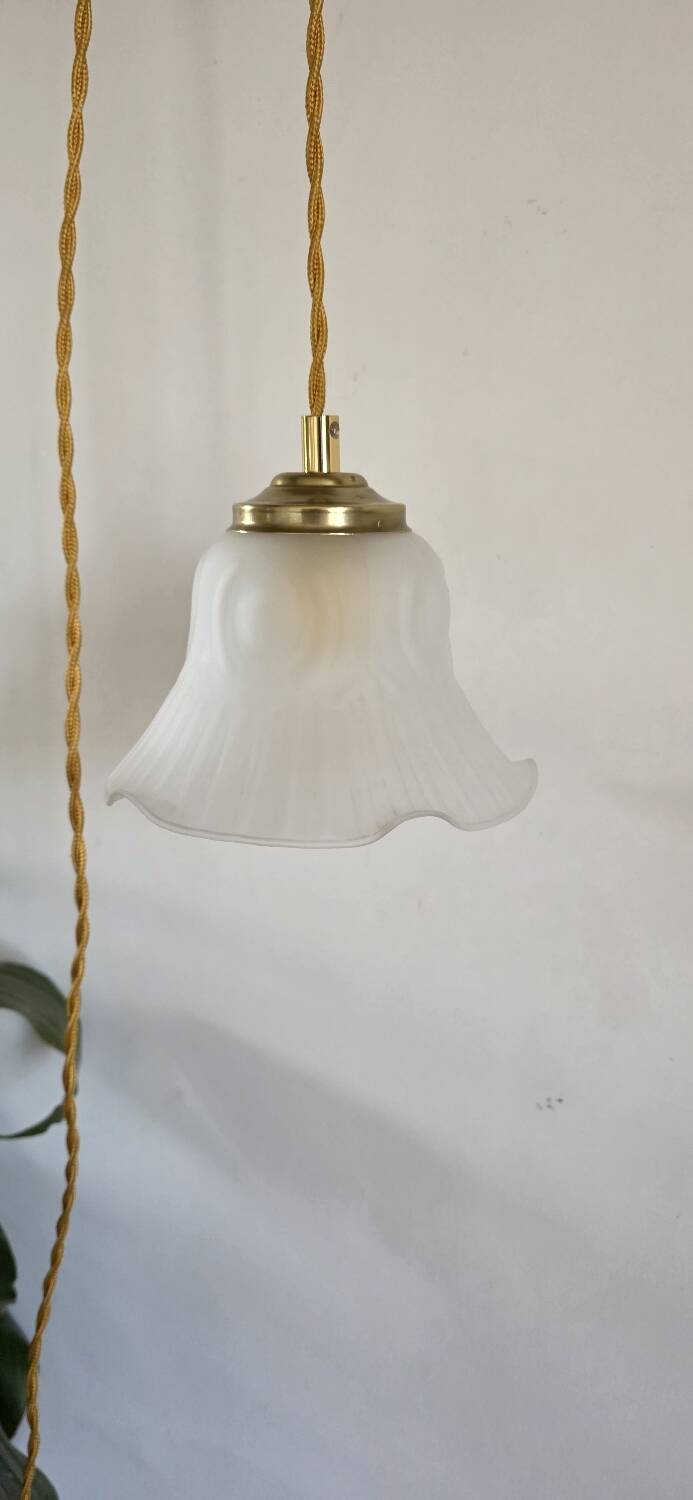 Art Nouveau Tulip Portable Lamp