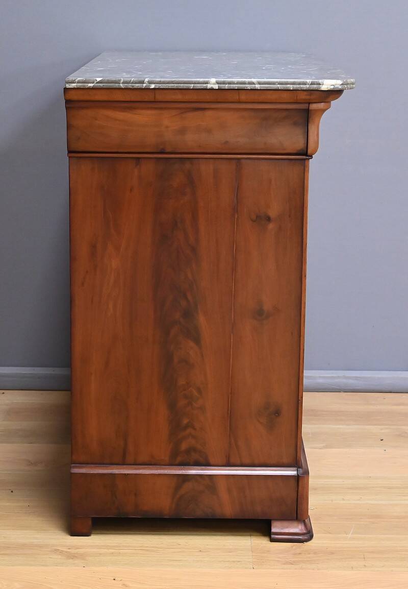 Mahogany chest of drawers, Louis-Philippe style – Late 19th century