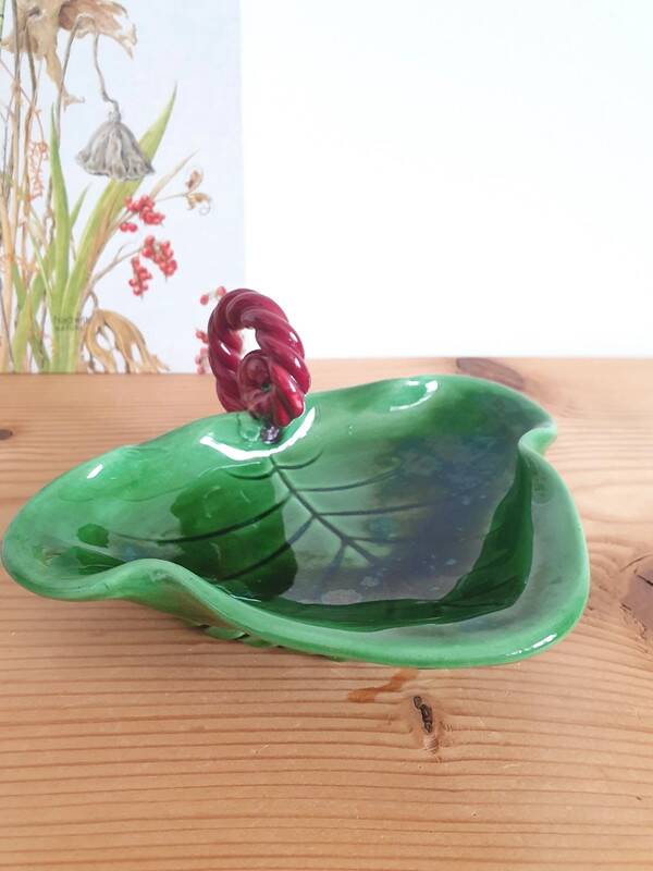 Vintage ceramic pocket emptier