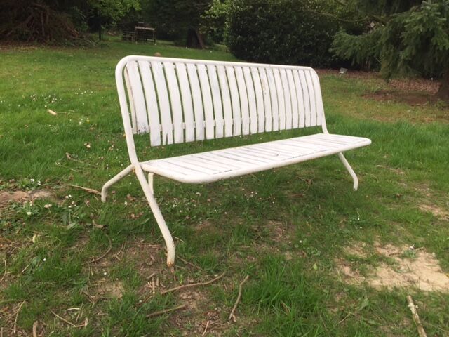 Foldable bench in metal and wood