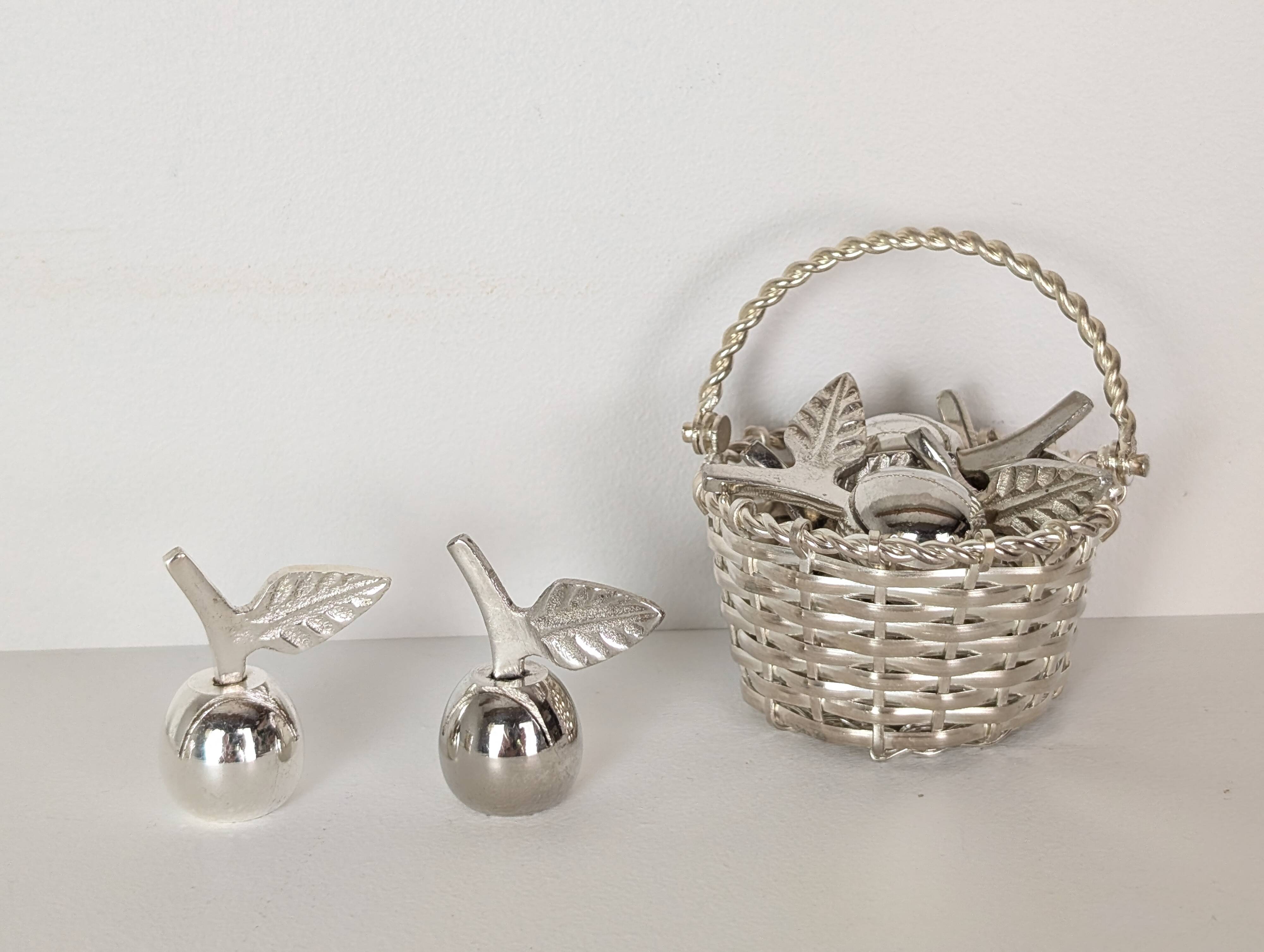 12 silver metal place markers