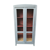 Armoire parisienne grillagée