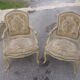 Paire de fauteuils de style Louis XV patine ancienne