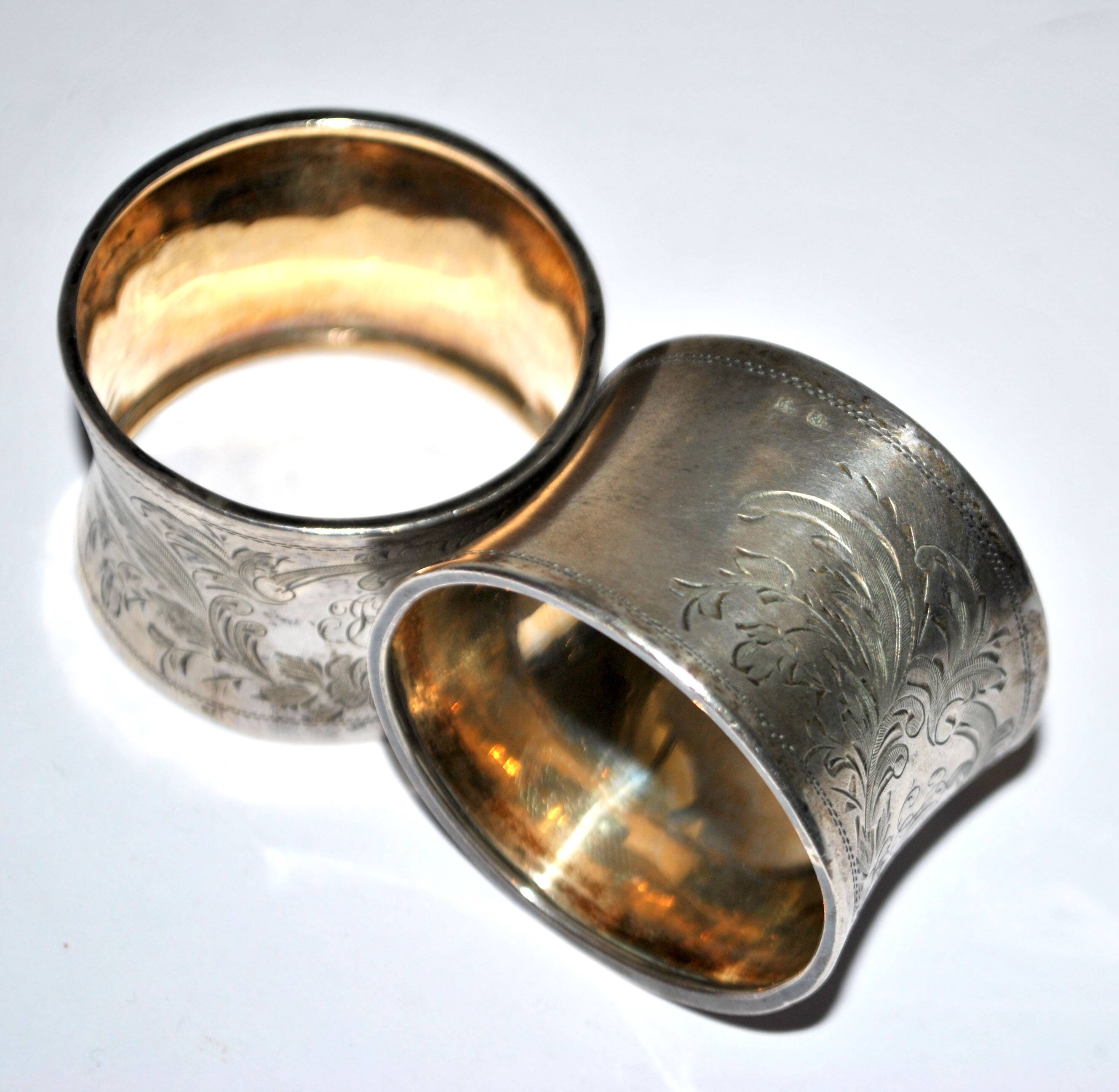 Set of 2 antique napkin rings in 800 Solid SILVER - monogrammed ring