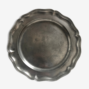 Old tin dish