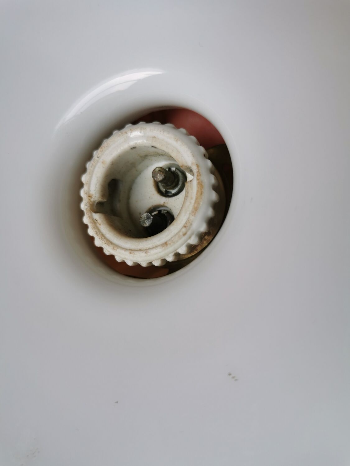 Opaline suspension with up and down