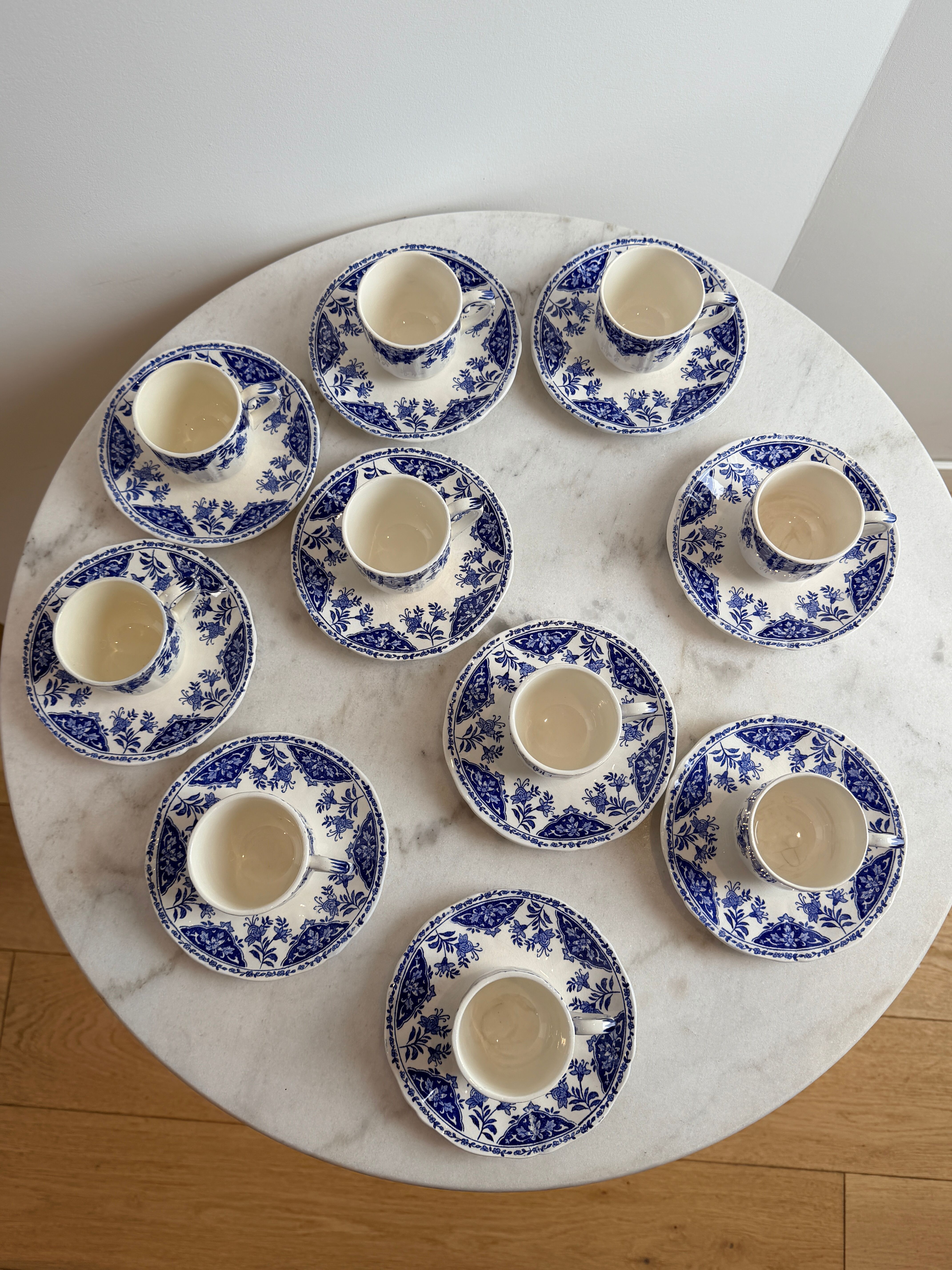 Set of 10 coffee/espresso cups - Gien - Ironstone