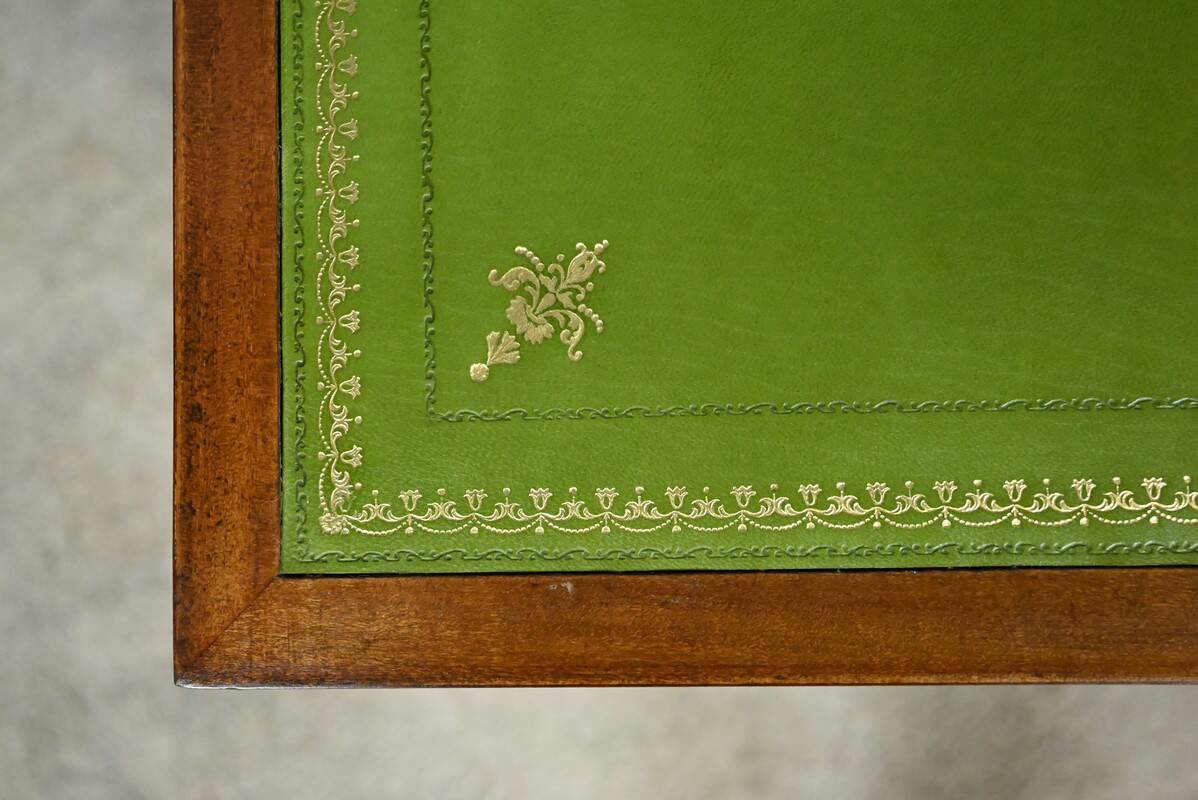 Small game table in marquetry, Louis XVI style – early 20th century