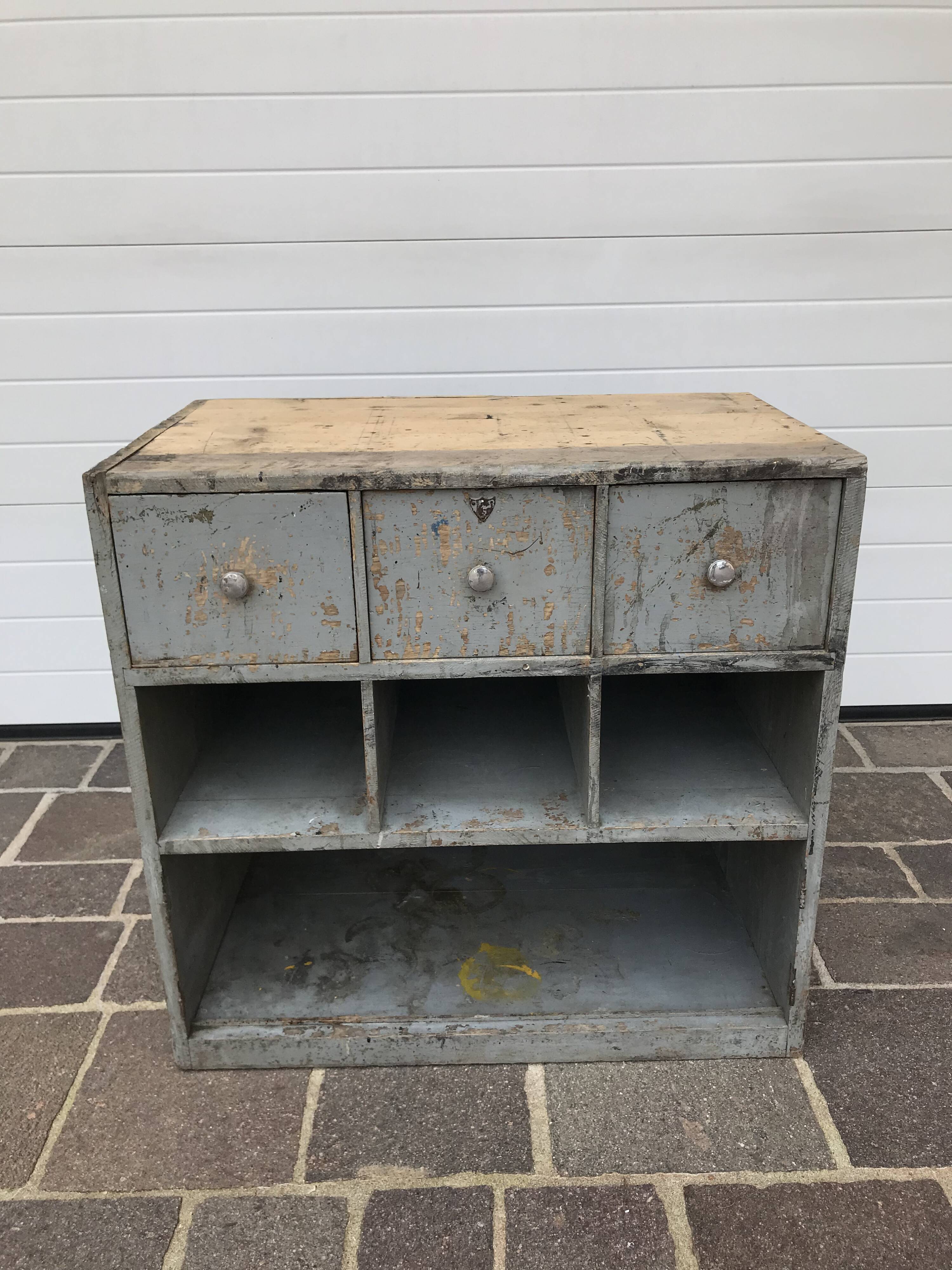 Drawer loom furniture