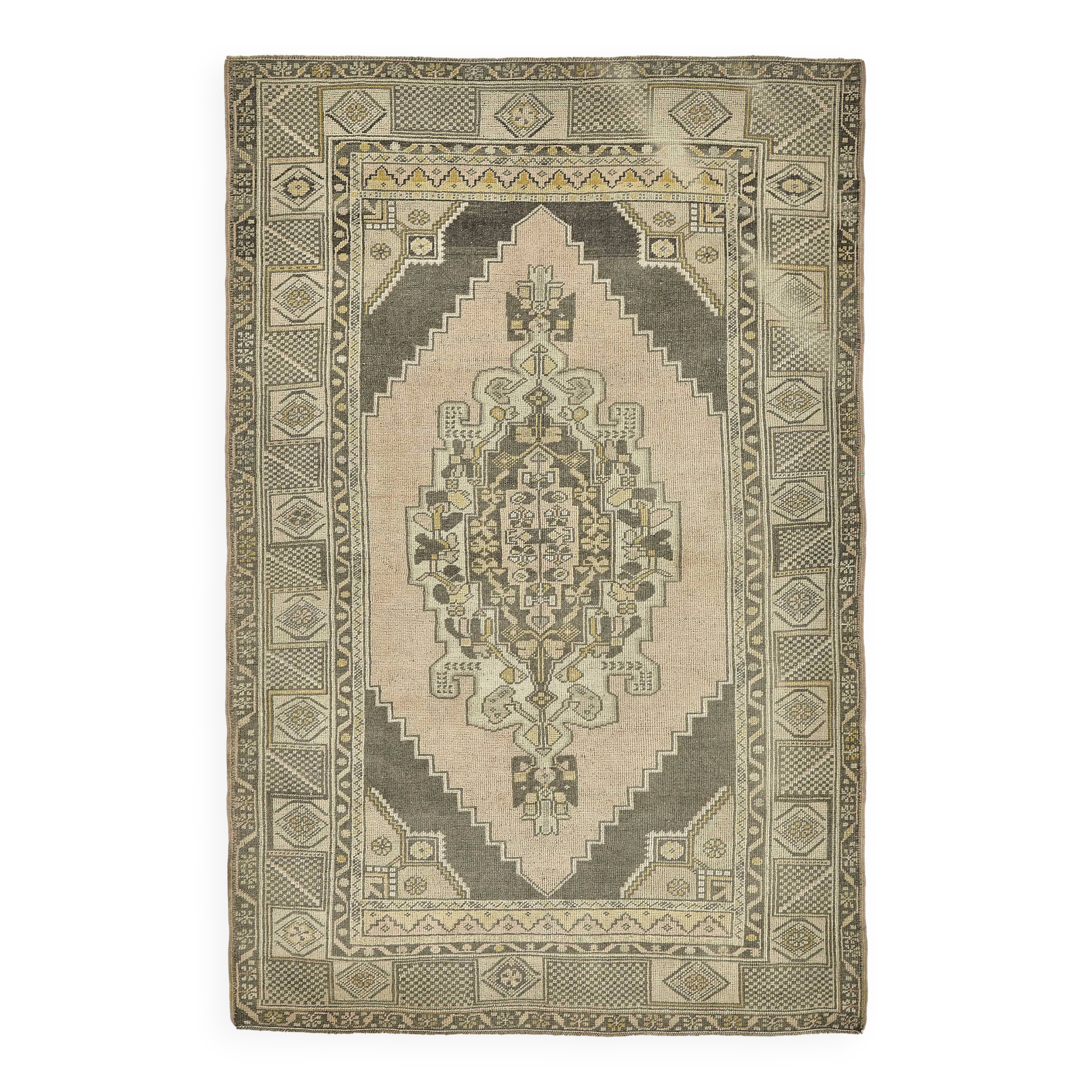 Turkish Vintage Anatolian Rug 147 cm x 223 cm