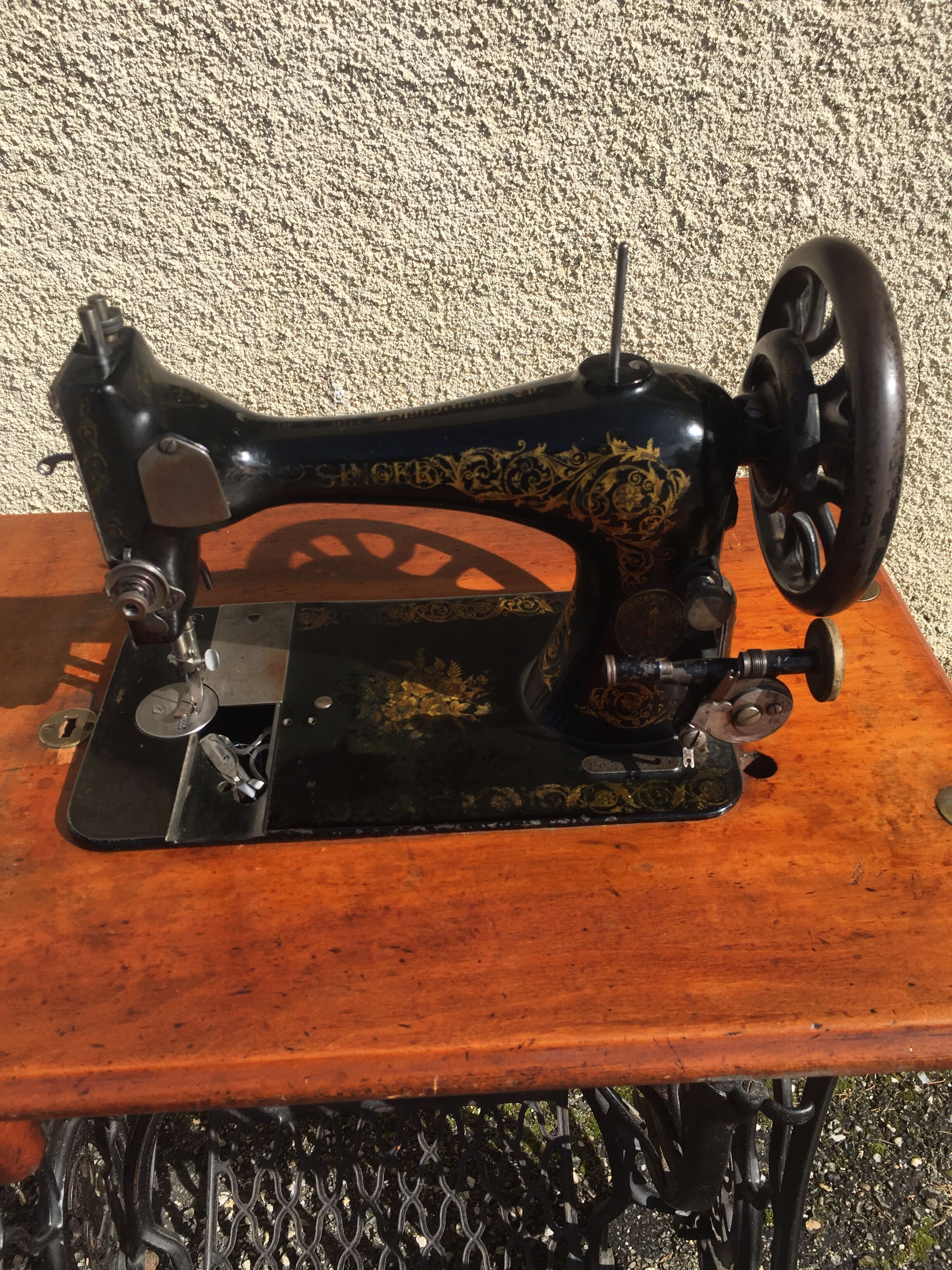 Singer sewing machine