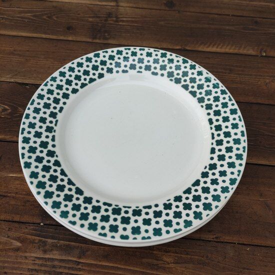 Lot of hollow plates