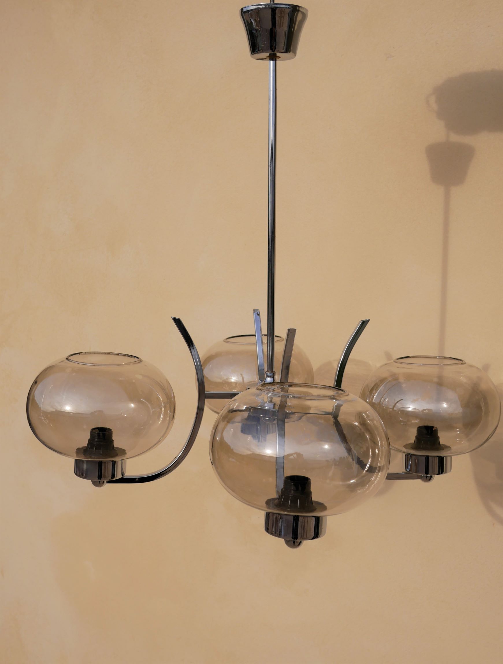 Chandelier 70s metal chrome with 4 glass globes