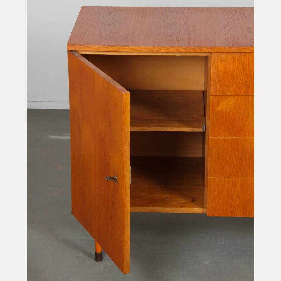 Commode vintage en bois éditée par UP Zavody, 1960