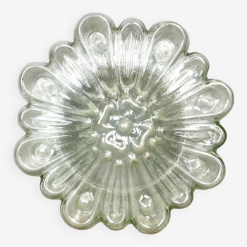 Clear ribbed glass flower flush mount lamp