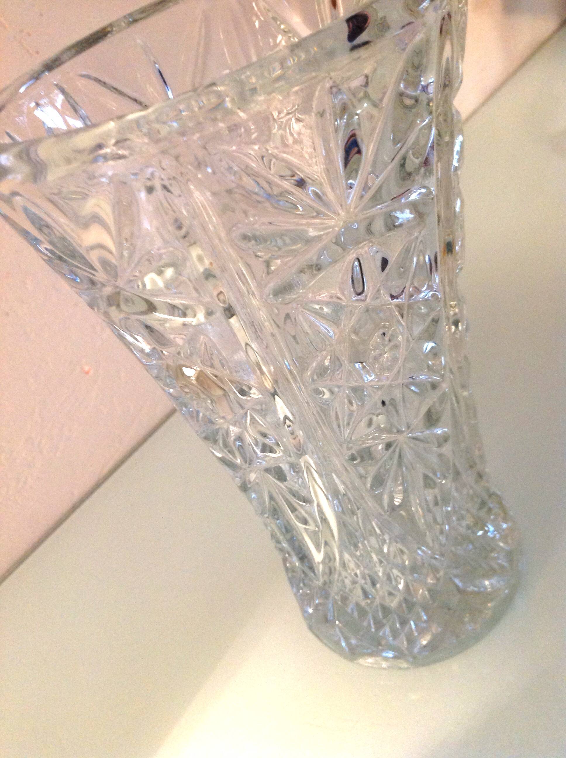 Vase en verre taillé / vintage années 60-70