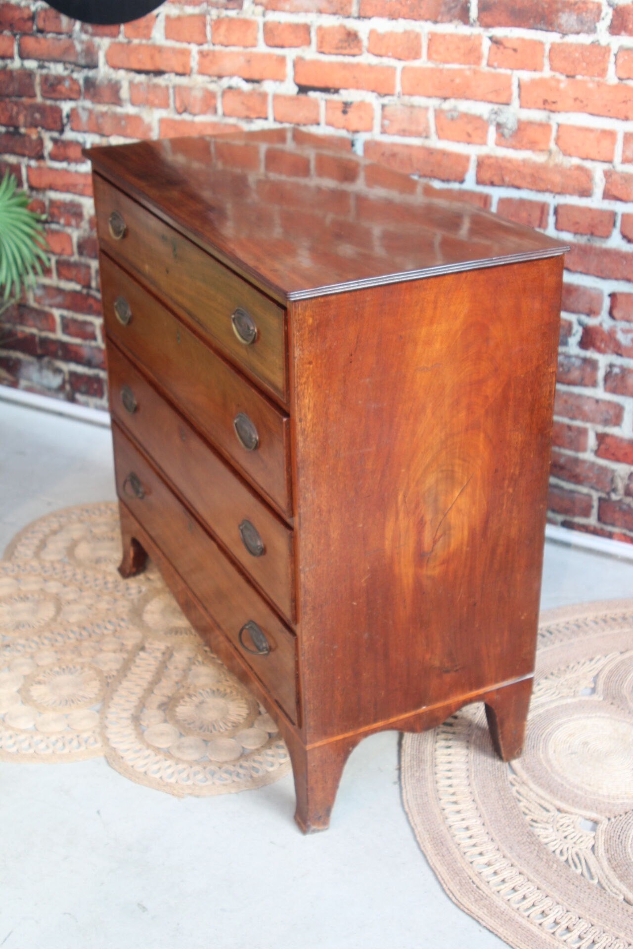 Chest of drawers 4 drawers