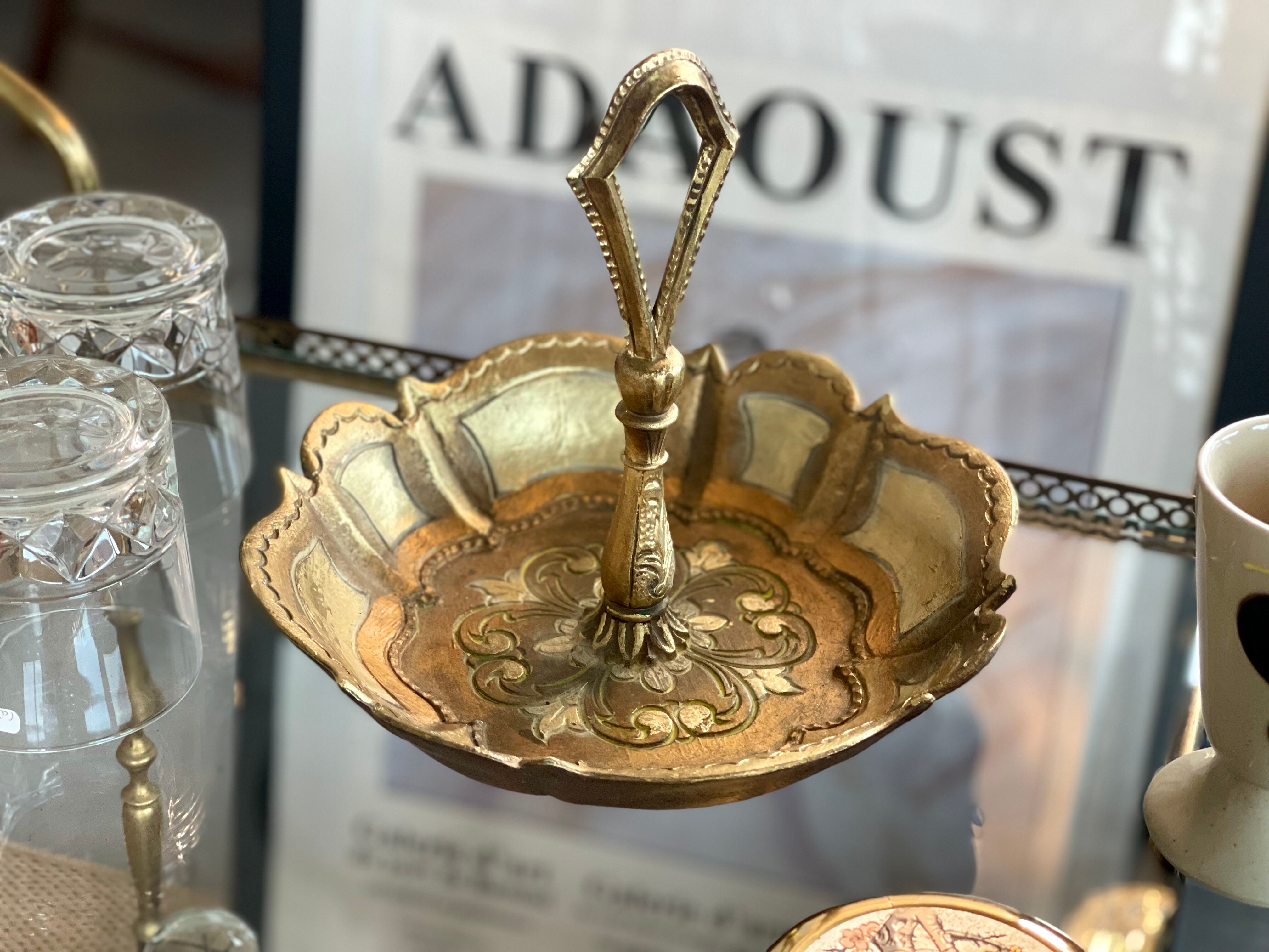 Florentine servant 1970