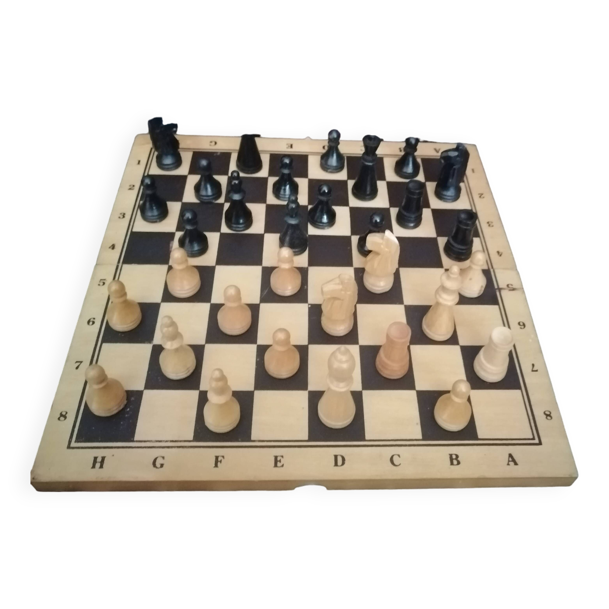 Chess set vintage foldable travel box