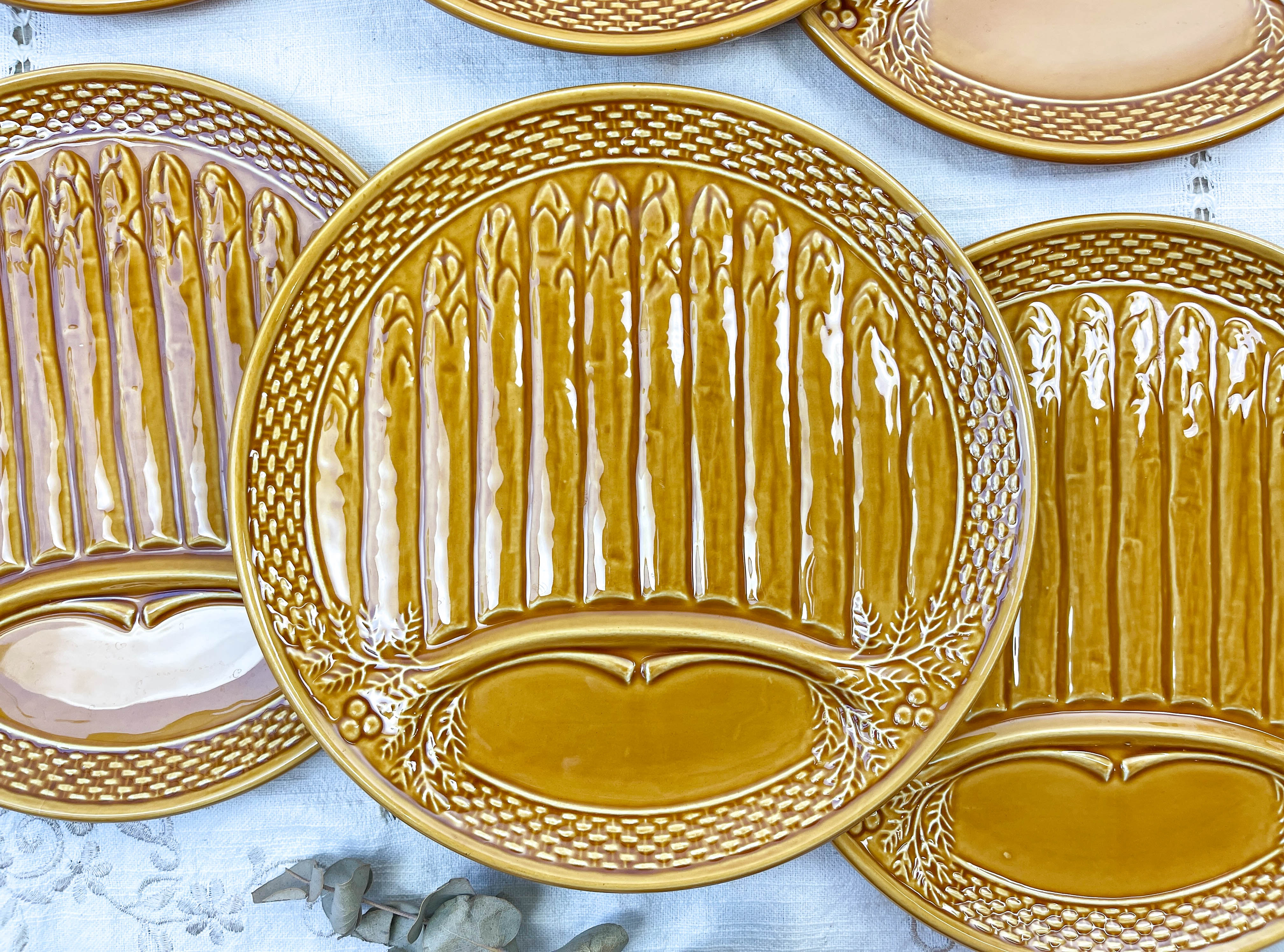 6 asparagus plates in slurry earthenware made in france 1970